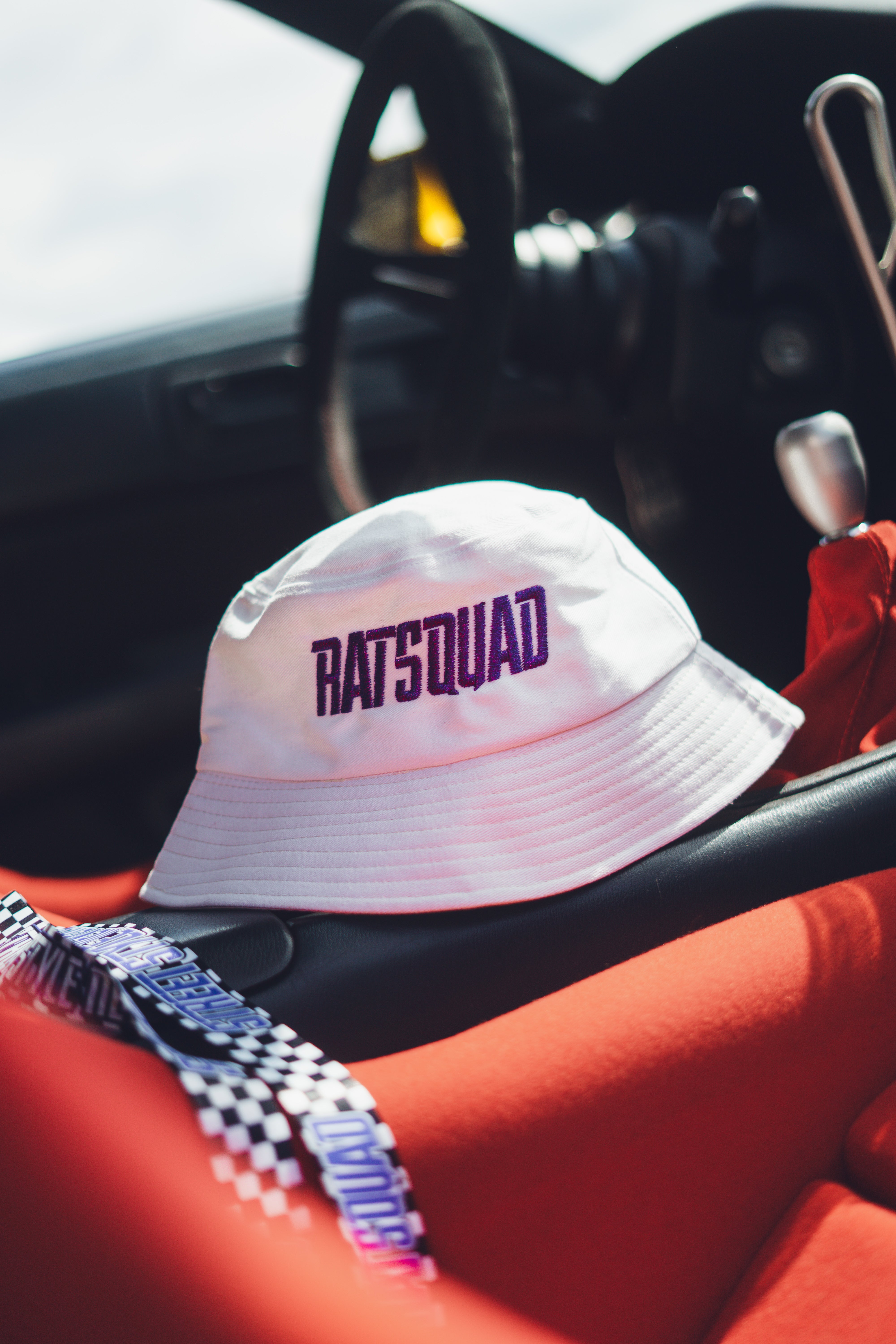 Gorro Flowero Blanco – Ratsquad Summer Drop